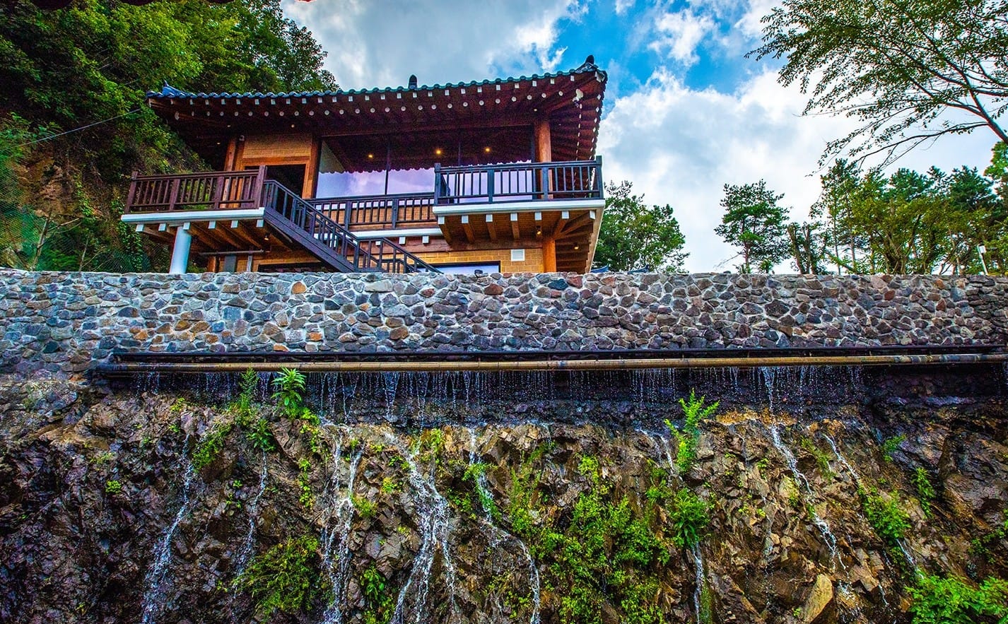 화성 한옥버치카페: /자연 속 힐링 공간에서특별한 여유. 베이커리 & 브런치/ 방문 후기 2 한옥버치카페는 단순한 카페를 넘어, 맛있는 베이커리와 든든한 브런치 메뉴로도 유명