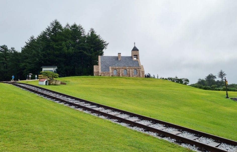 평창 실버벨교회: 숨겨진 유럽 감성 포토 스팟 완벽 가이드 (위치, 꿀팁, 주변 관광) 2 실버벨교회 인생샷 보장! 포토 스팟
